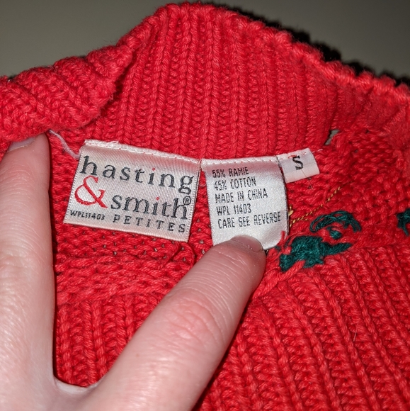 Vintage Christmas Tree Sweater - Picture 3 of 7